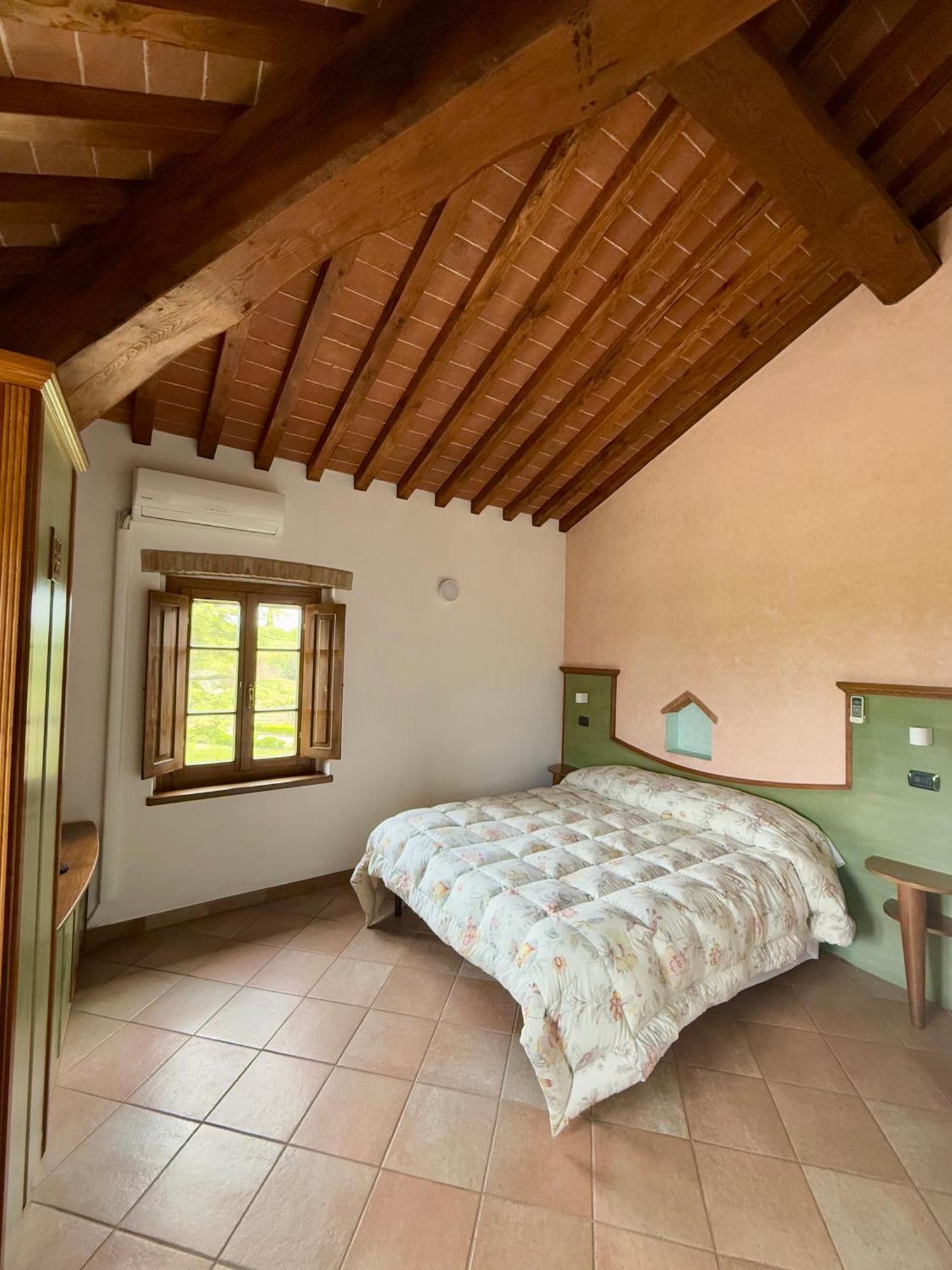 Bed & Breakfast Casale Gregoriano And Apartaments San Gimignano Exterior photo