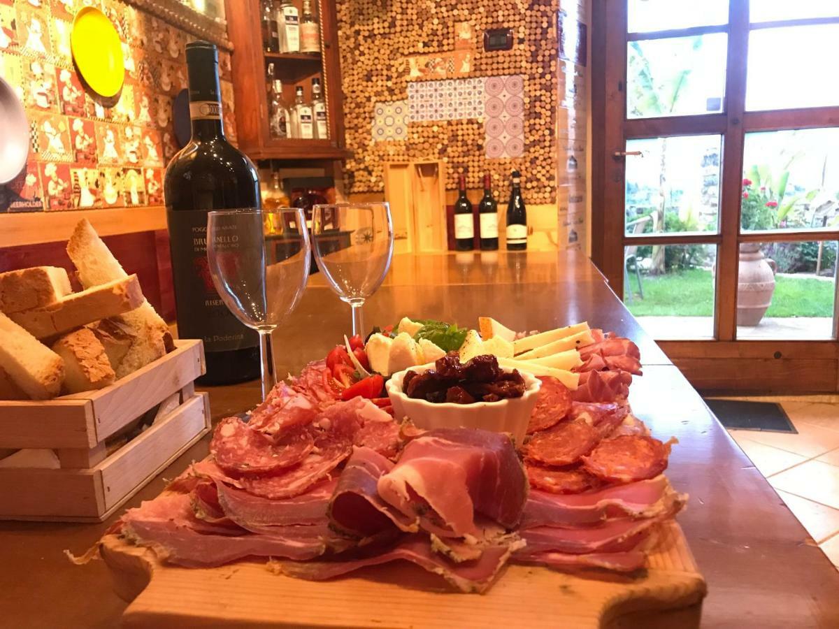 Bed & Breakfast Casale Gregoriano And Apartaments San Gimignano Exterior photo